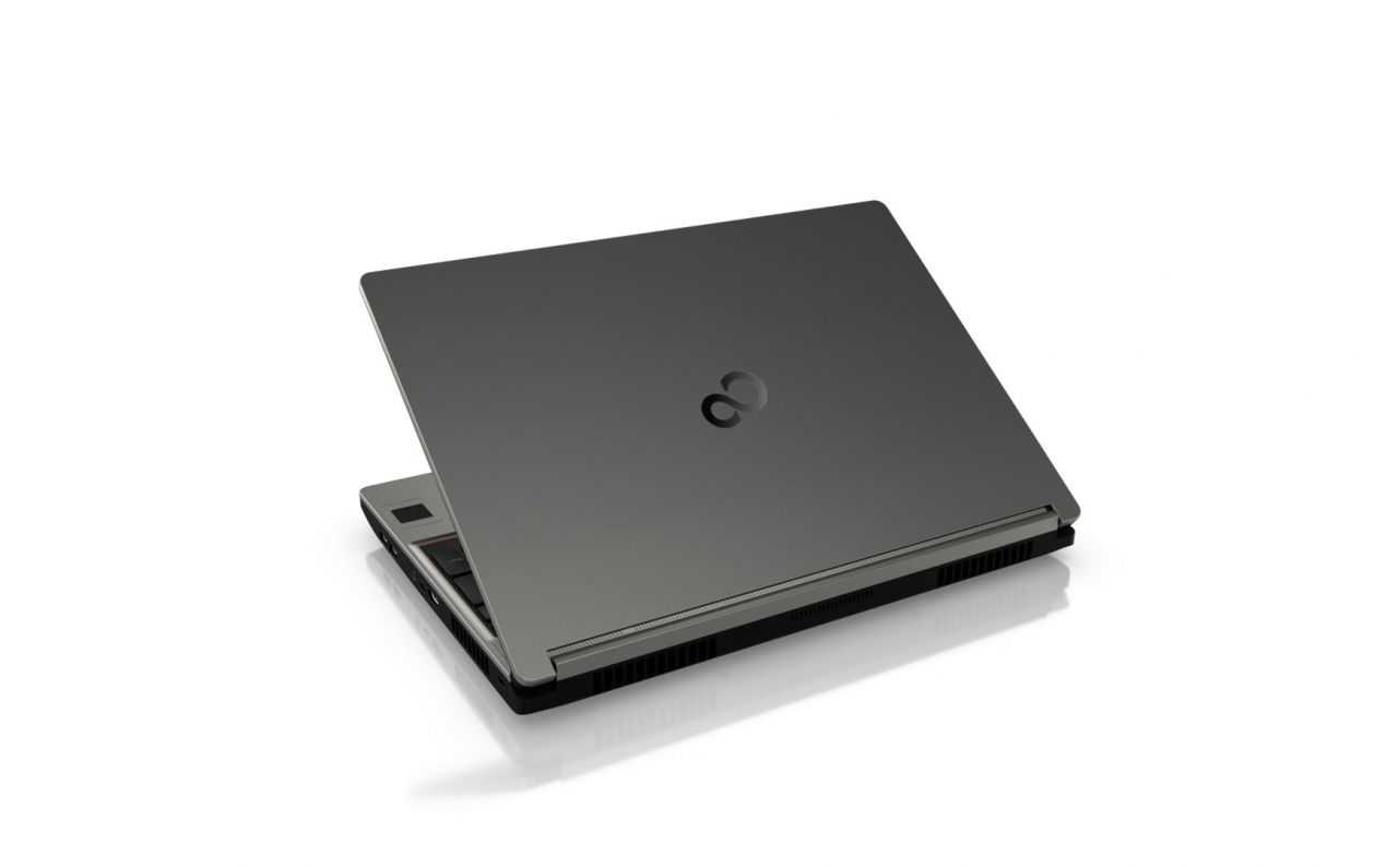 Fujitsu Celsius H7613 Black
