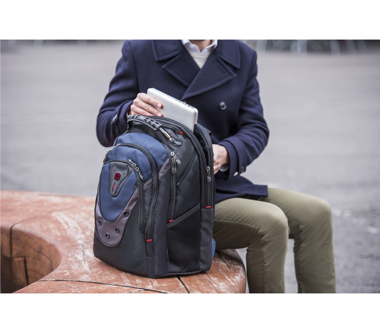 Wenger 17'' Laptop Backpack with Tablet Pocket Blue
