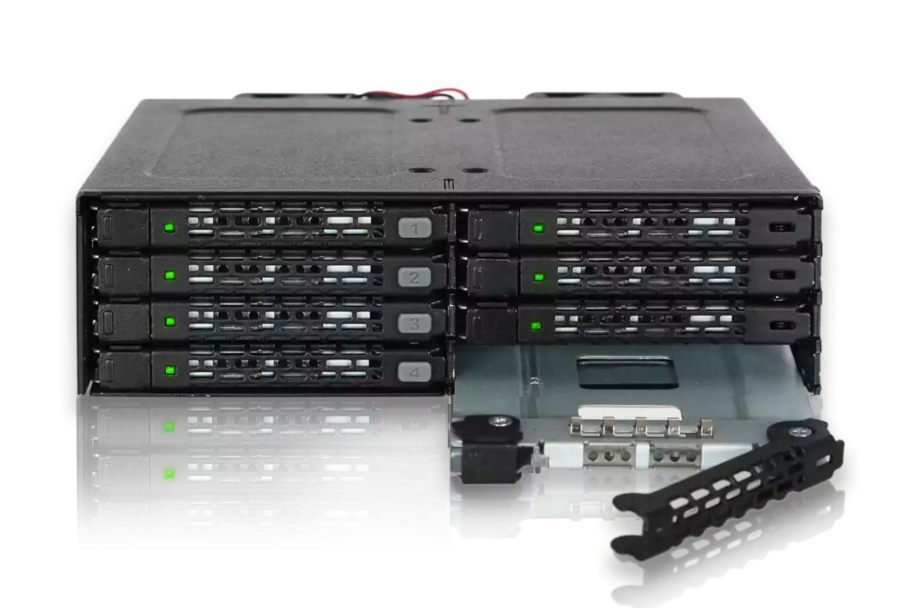 IcyDock ToughArmor MB998IP-B Rugged 8 x 2.5" SAS/SATA HDD/SSD Moblie Rack Enclosure for 5.25" Bay (2 x Mini-SAS HD)