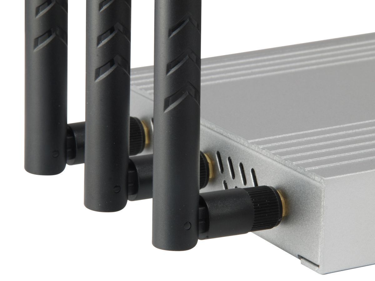LevelOne WAP-8021 AC1200 Dual Band Wireless Access Point Silver