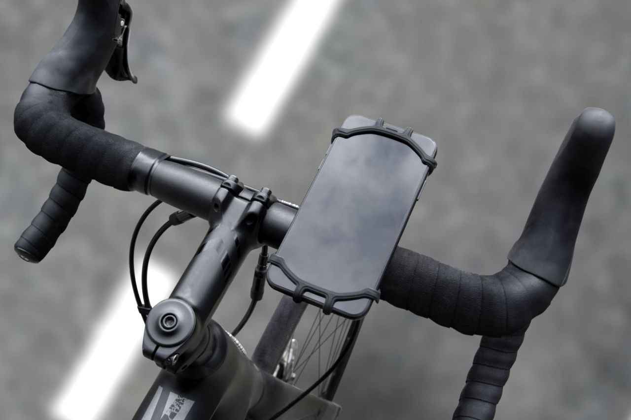 FIXED Bikee szilikon telefontartó kerékpárra, fekete