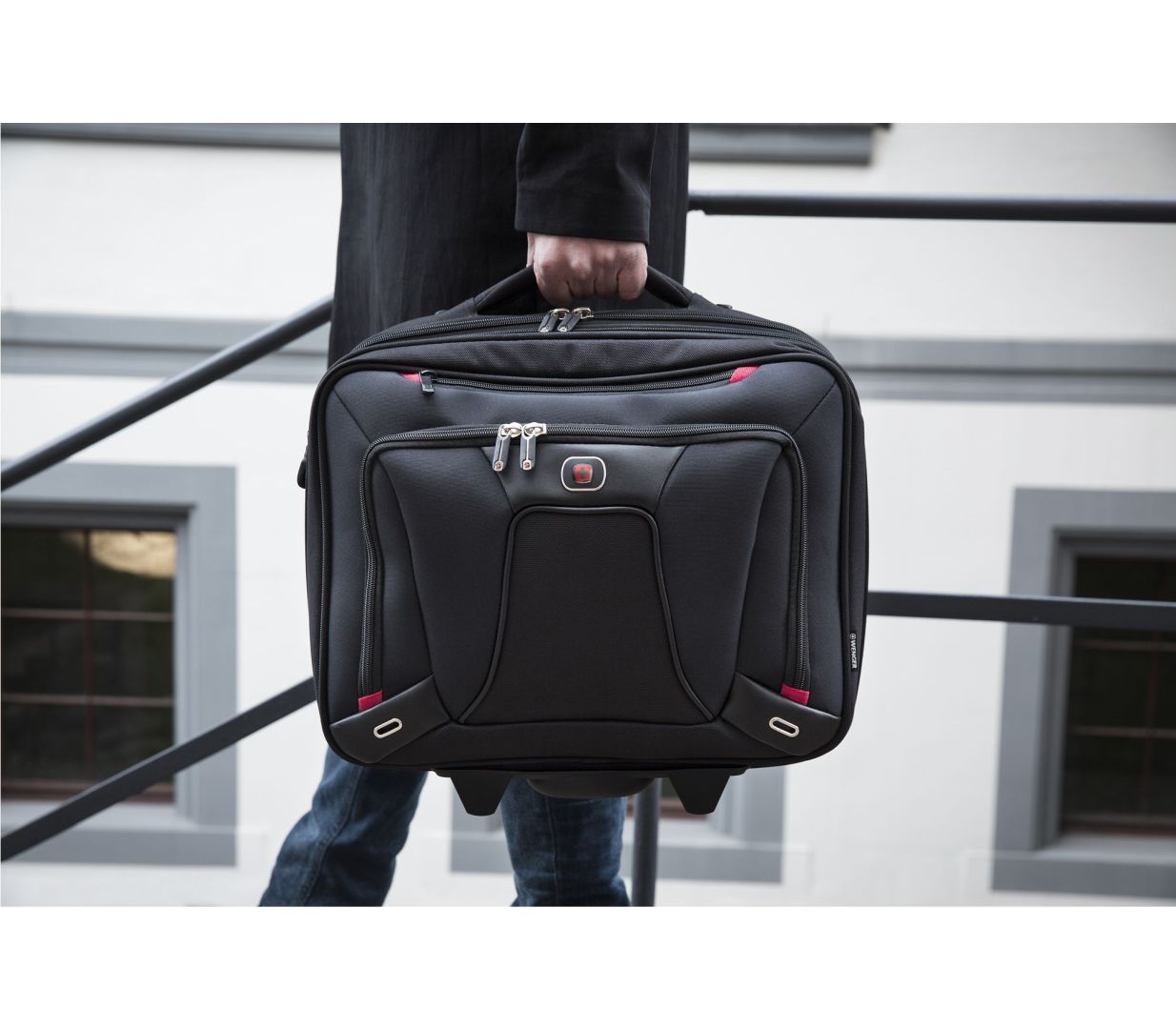 Wenger Transfer Expandable Wheeled Laptop Case 16" Black