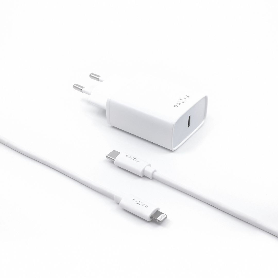 FIXED set of travel charger with USB-C output and USB-C/Lightning cable, PD support, 1 meter, MFI, 18W Fehér