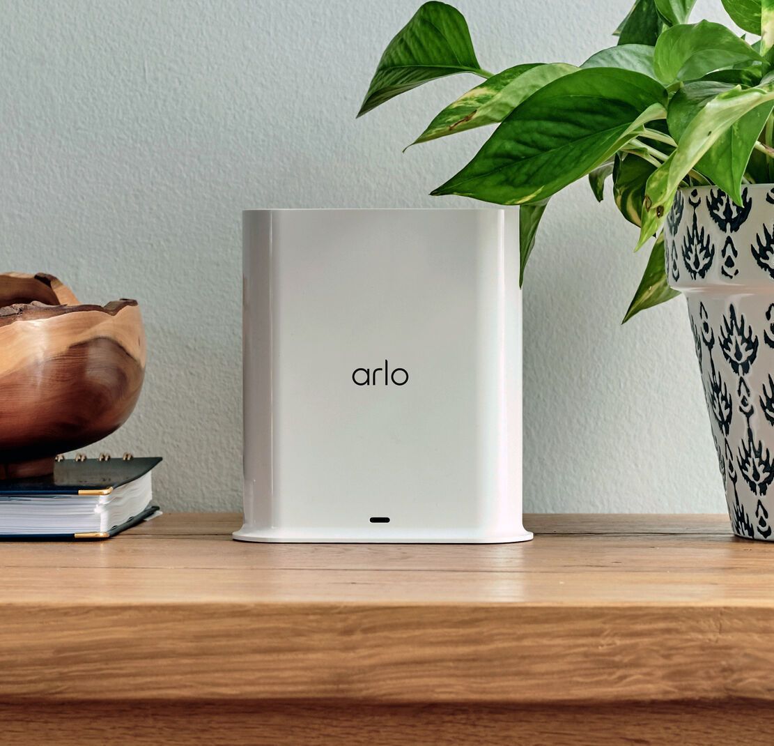 Arlo Pro Smart Hub White
