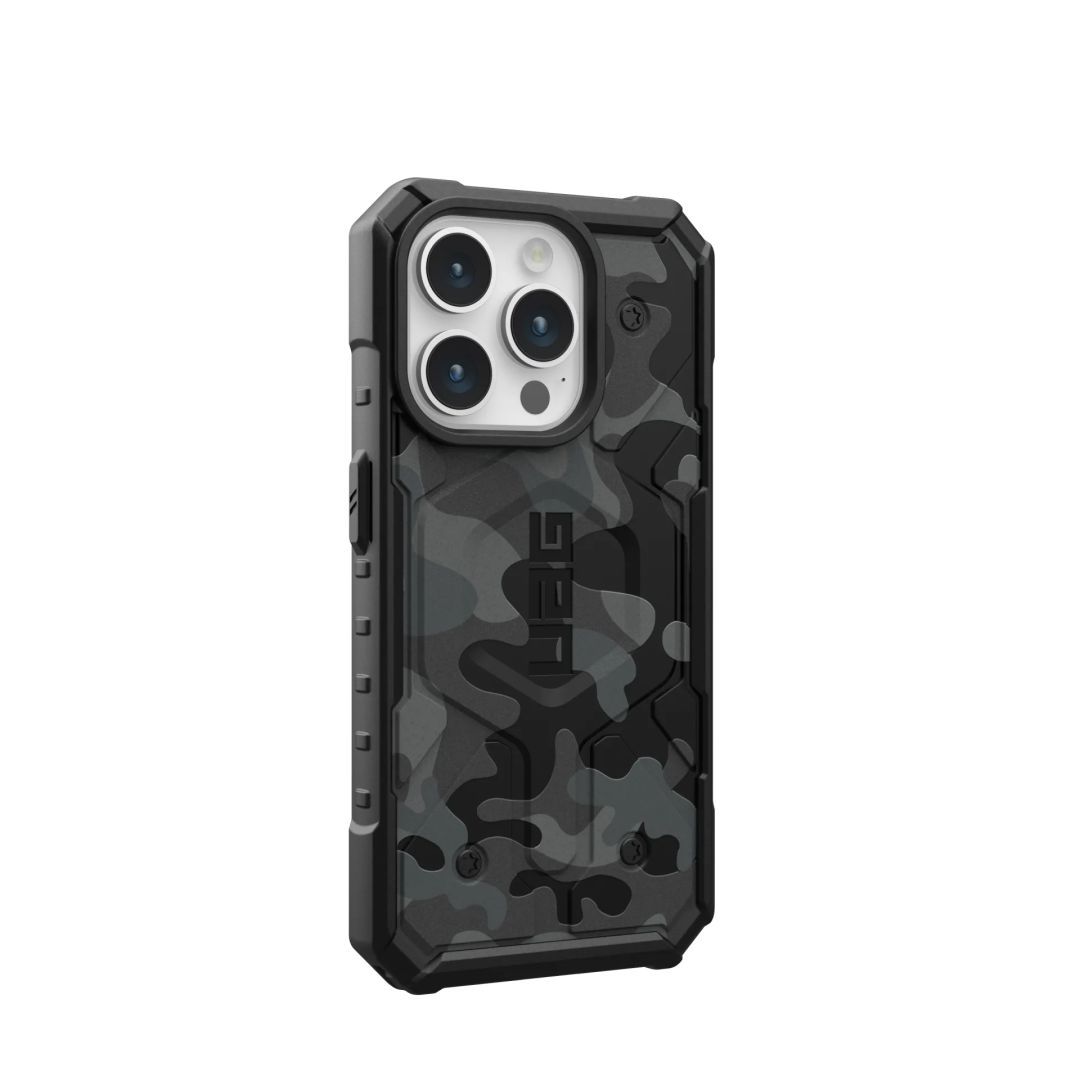 UAG Pathfinder SE case for MagSafe iPhone 15 Pro Black Midnight Camo