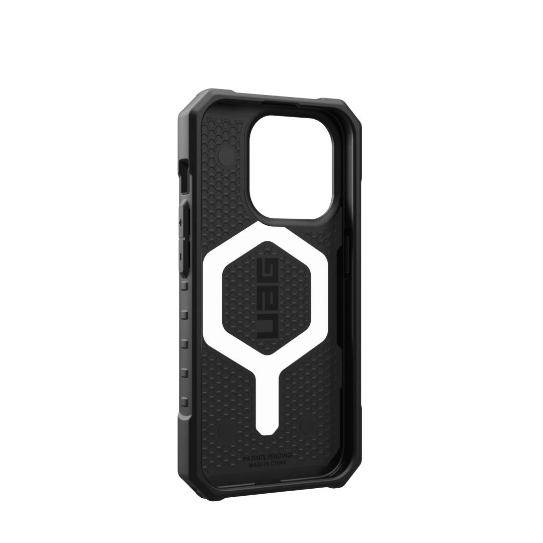 UAG Pathfinder SE case for MagSafe iPhone 15 Pro Black Midnight Camo