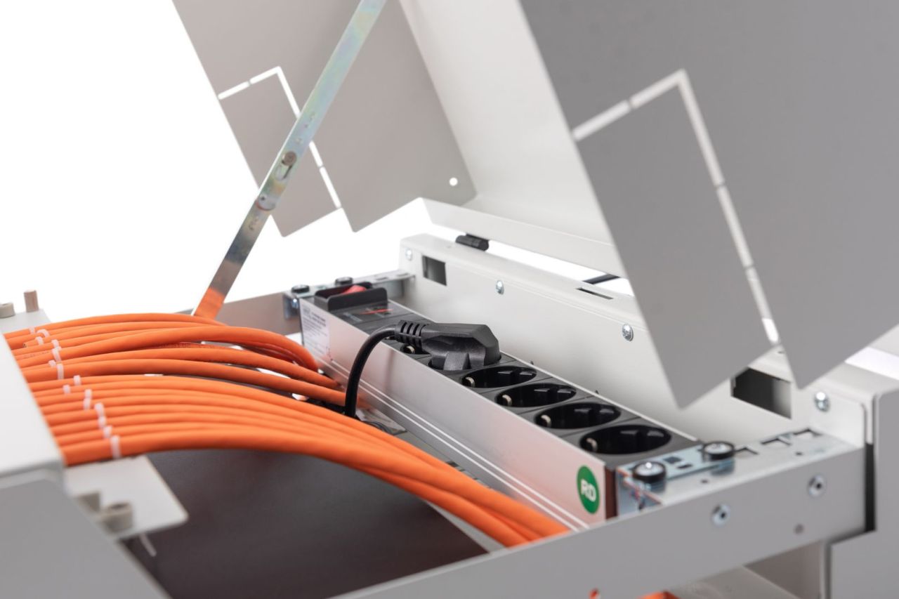 Digitus CAT7 S-FTP Installation cable 50m Orange