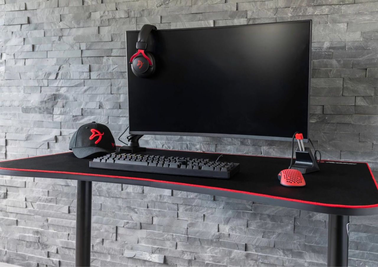 Arozzi Arena Fratello Gaming Desk Black