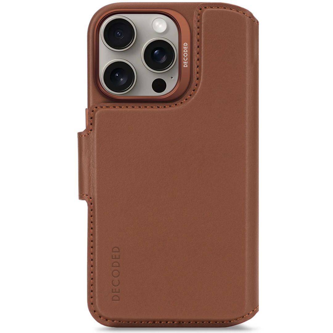 Decoded Leather Detachable Wallet iPhone 16 Pro Tan