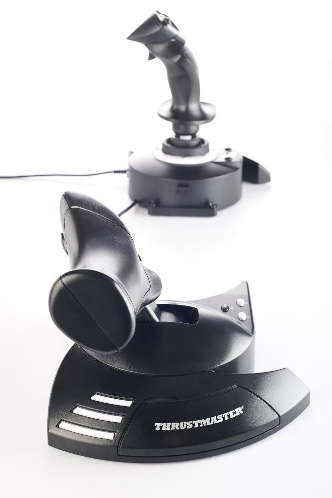 Thrustmaster T-Flight Hotas One USB Joystick és Gázkar Black