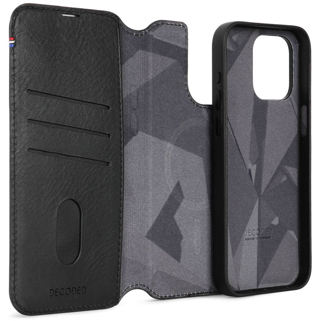 Decoded iPhone 15 Pro Max Leather Detachable Wallet Black