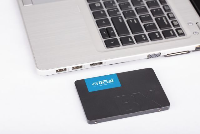 Crucial 240GB 2,5" SATA3 BX500