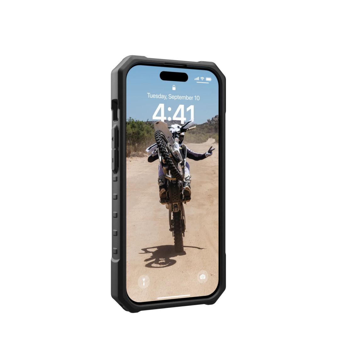 UAG Pathfinder SE case for MagSafe iPhone 15 Pro Black Midnight Camo