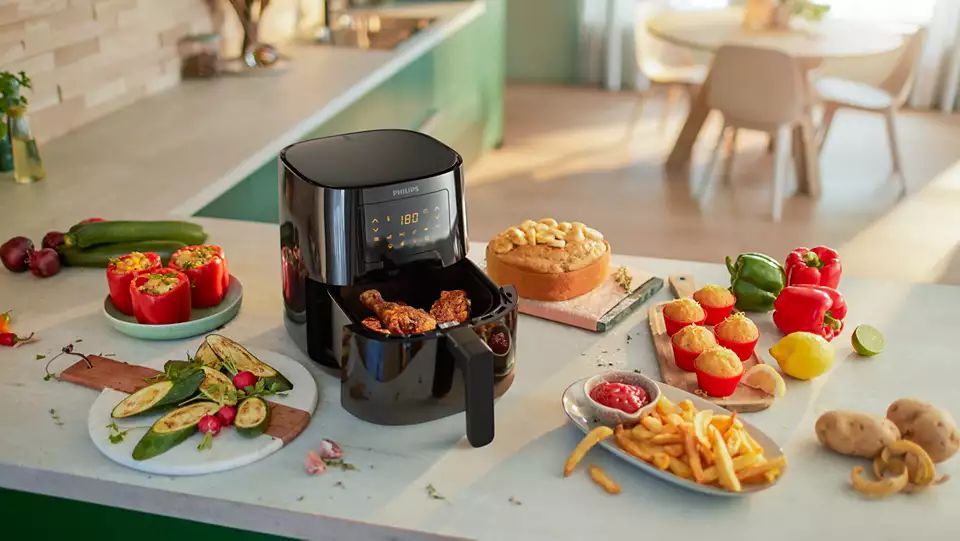 Philips Essential Airfryer Black