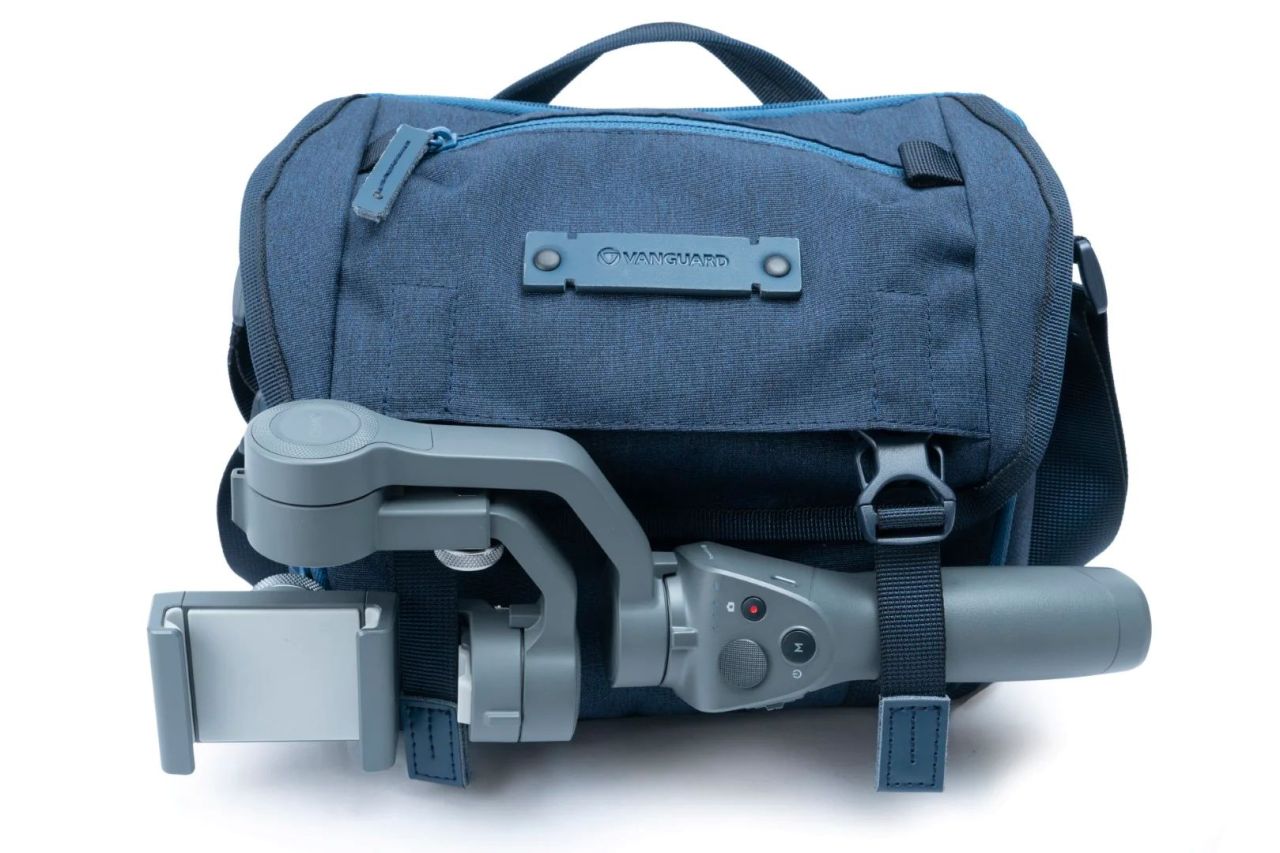 Vanguard VEO Range 21M NV Messenger Camera Bag Navy