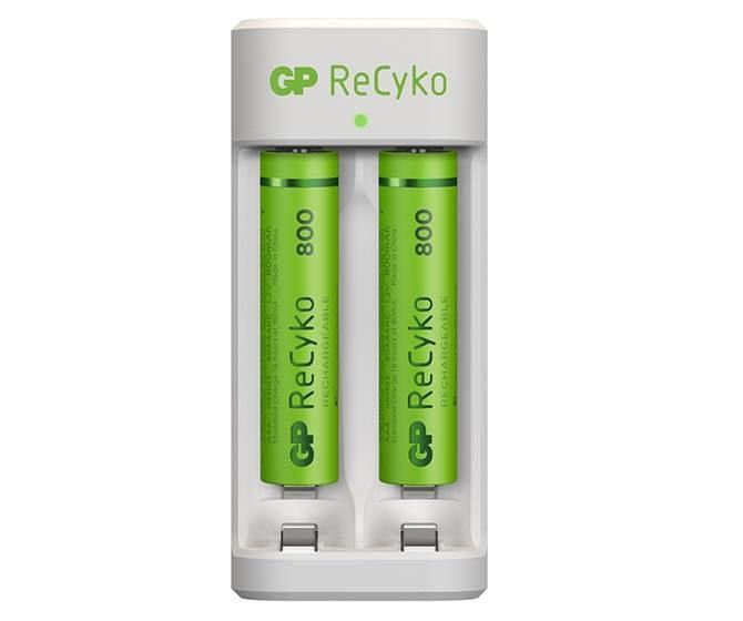 GP ReCyko Eco E211 akkutöltő + 2×AAA GP ReCyko 800