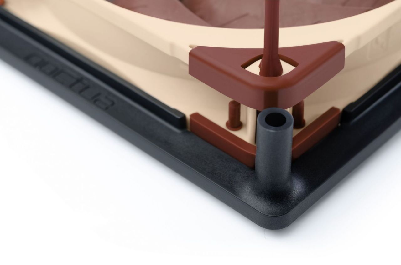 Noctua NA-SFMA1 Mounting Adapter Kit