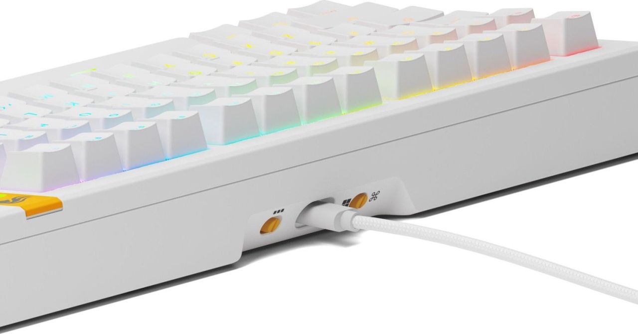 Glorious GMMK 3 HE 75% Prebuilt RGB Mechanical Gaming Keyboard White UK Glorious GMMK 3 HE 75% Prebuilt RGB Mechanical Gaming Keyboard White UK