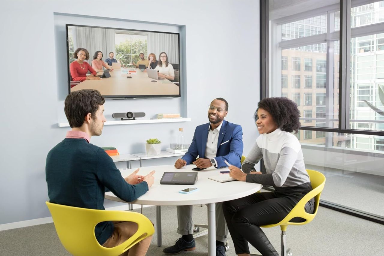 Logitech Compatible with Microsoft Teams Small Rooms