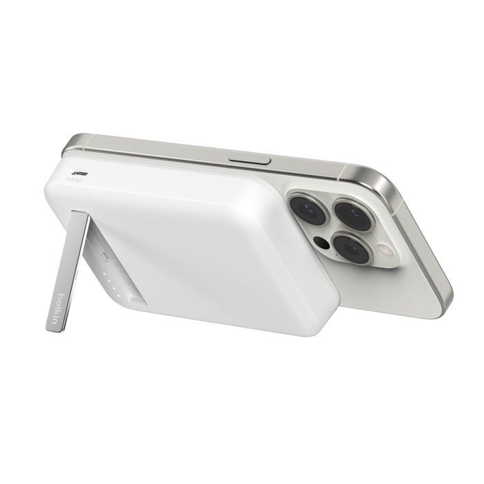 Belkin BoostCharge Pro 10000mAh Wireless Powerbank White Belkin BoostCharge Pro 10000mAh Wireless Powerbank White
