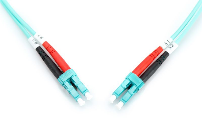 Digitus DK-2533-10/3 száloptikás kábel 10 M LC I-VH OM3 Blue Digitus DK-2533-10/3 száloptikás kábel 10 M LC I-VH OM3 Blue