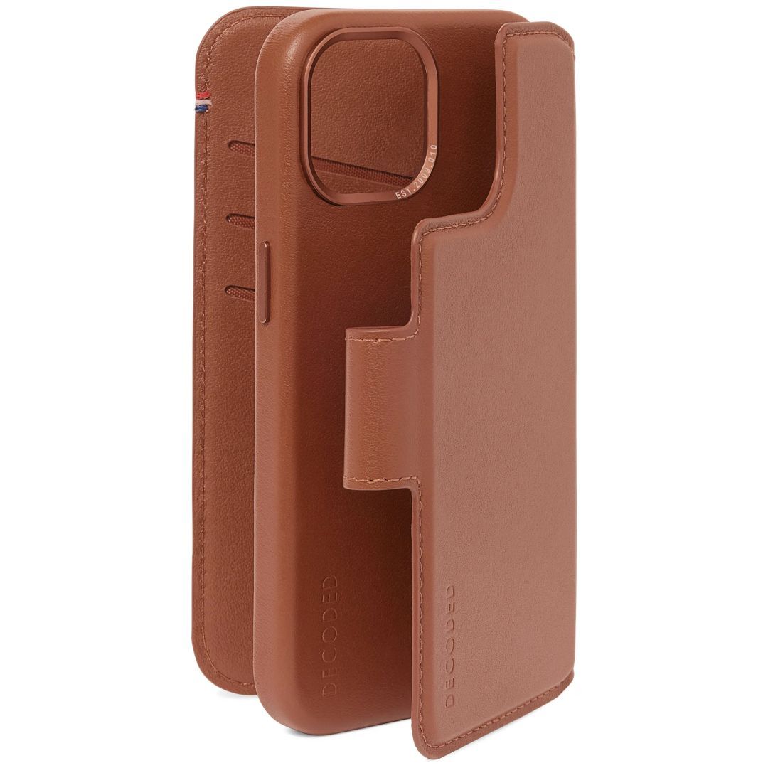 Decoded iPhone 15 Plus Case Leather Detachable Wallet Tan