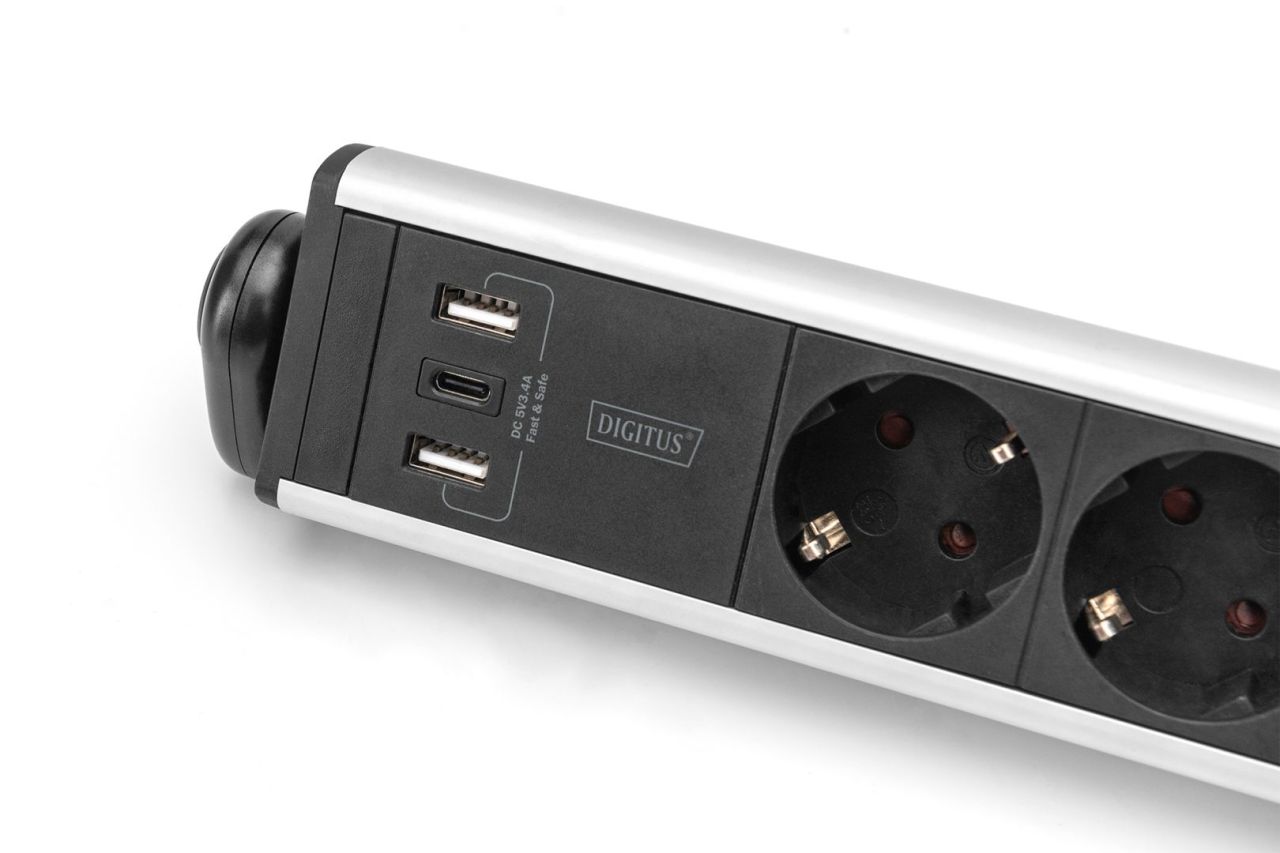 Digitus Hálózati Elosztó Kapcsolóval 6DIN, 3xUSB 1,5m Black Digitus Hálózati Elosztó Kapcsolóval 6DIN, 3xUSB 1,5m Black