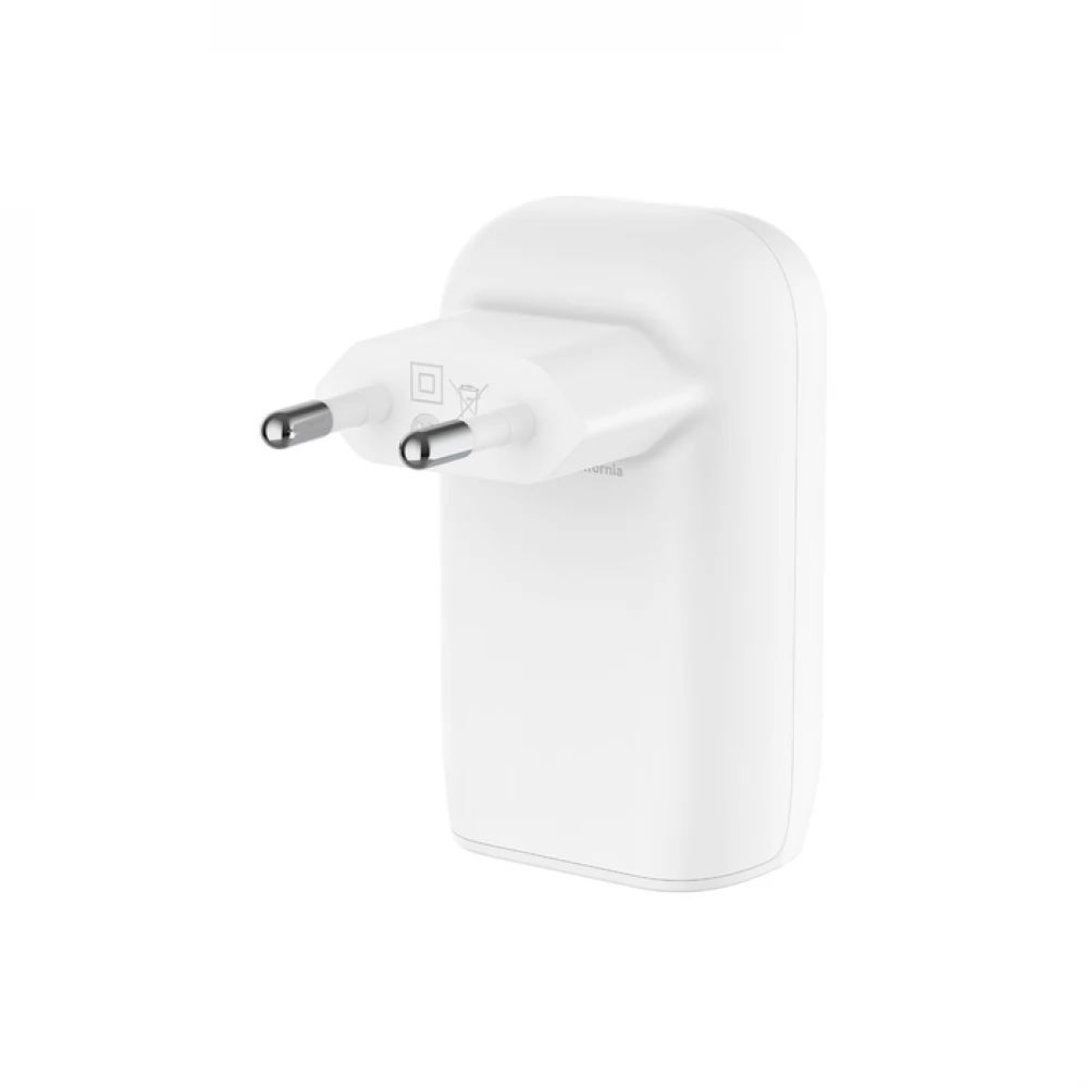 Belkin Boost Charge 67W with 3xUSB-C Ports with Cable White Belkin Boost Charge 67W with 3xUSB-C Ports with Cable White