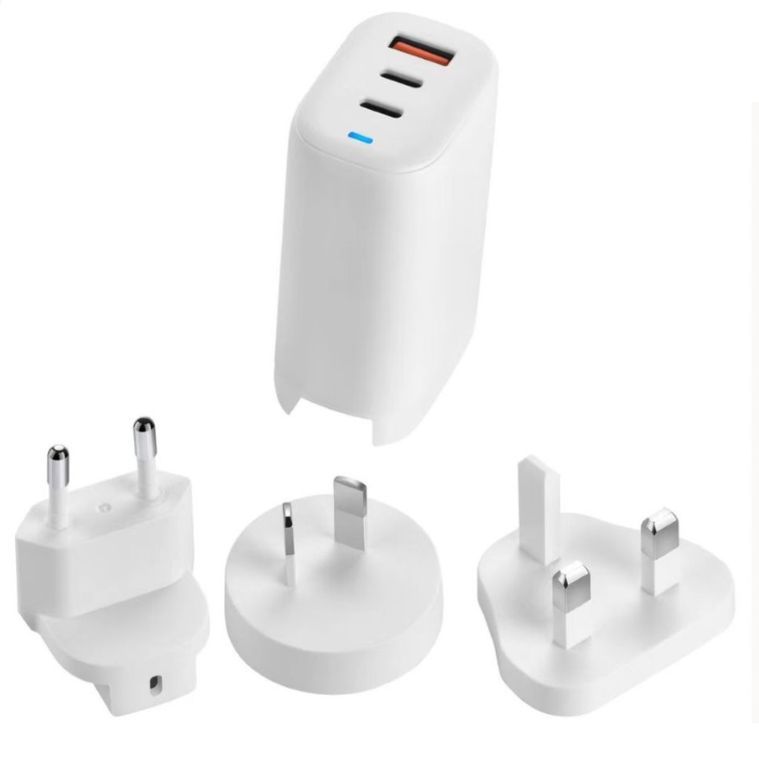 Acer 65W Three-Port Charger EU and UK plug White Acer 65W Three-Port Charger EU and UK plug White