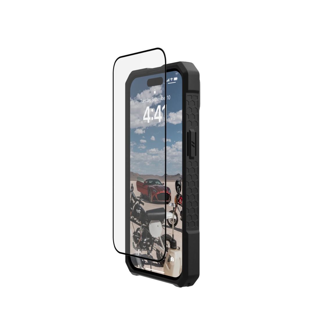 UAG Glass Shield Plus iPhone 15 Clear