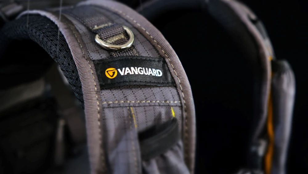 Vanguard VEO Active 53 Fotós hátizsák Grey