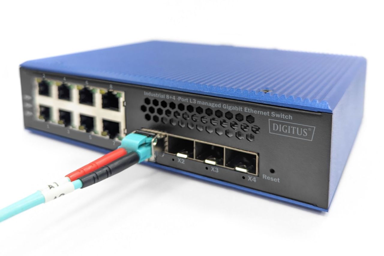 Digitus Industrial 8 + 4 10G Uplink Port L3 managed Gigabit Ethernet Switch Digitus Industrial 8 + 4 10G Uplink Port L3 managed Gigabit Ethernet Switch