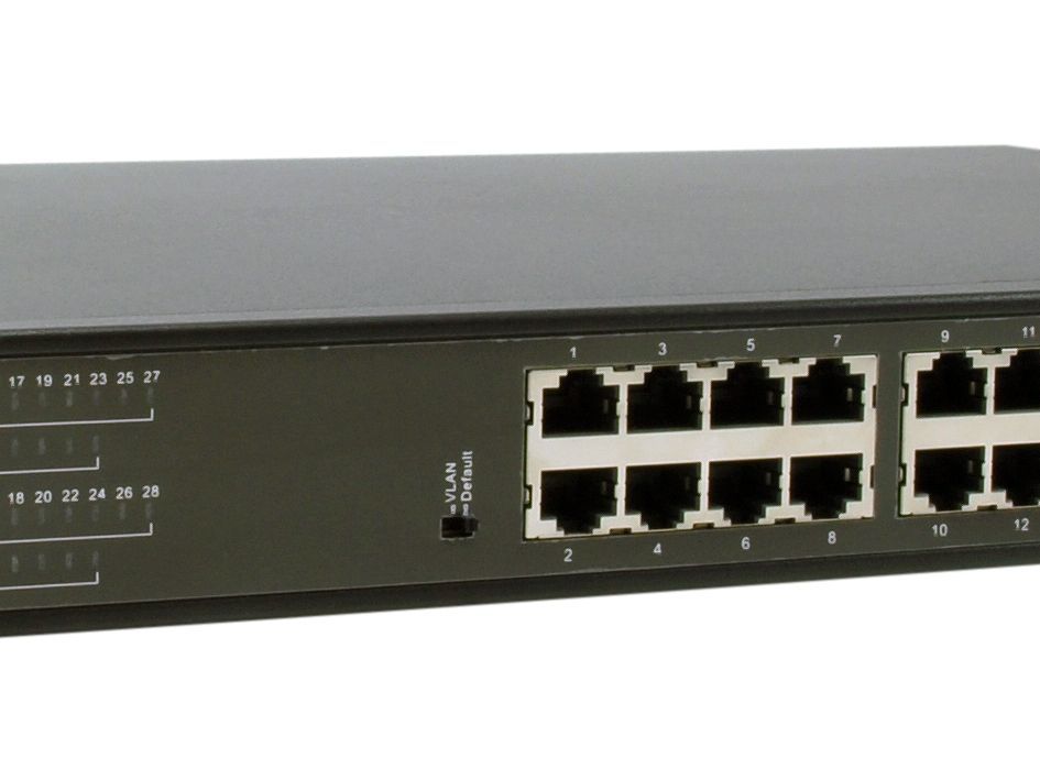 LevelOne GEP-2821 28-Port Gigabit PoE Switch, 24 PoE Outputs