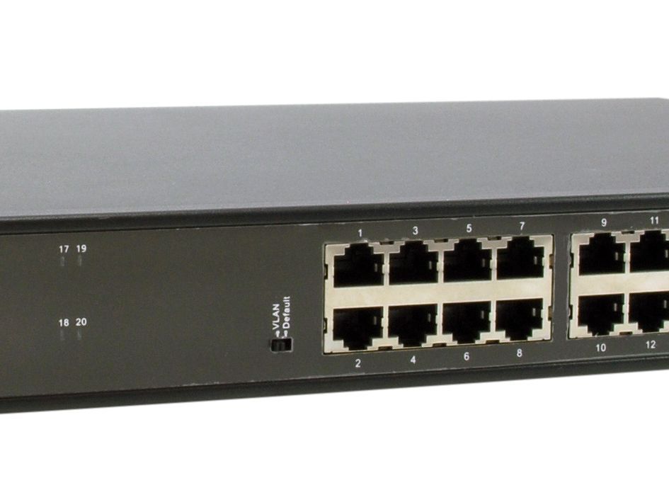 LevelOne GEP-2021 20-Port Gigabit PoE Switch, 16 PoE Outputs