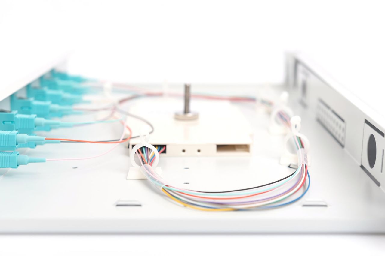 Digitus DN-96320/3 optikai adapter SC 1 dB Grey Digitus DN-96320/3 optikai adapter SC 1 dB Grey