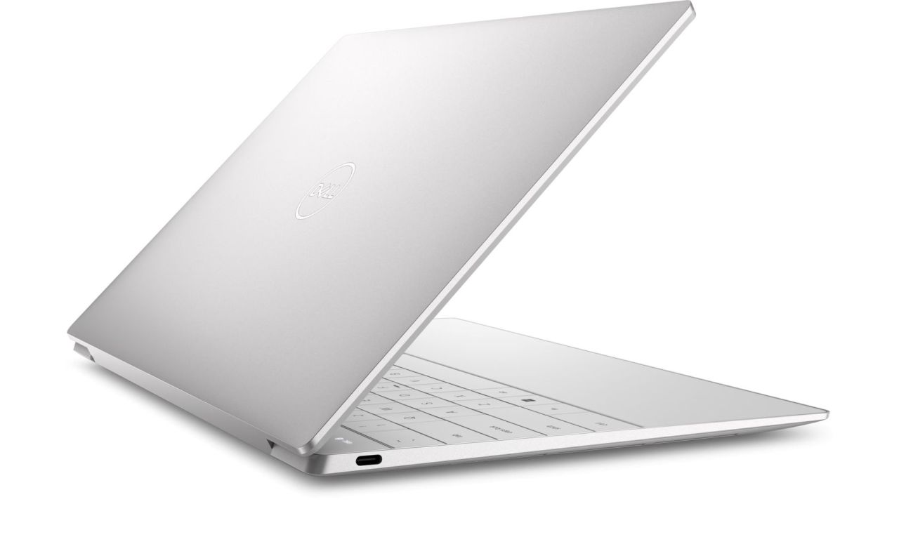 Dell XPS 13-9345 Platinum Silver