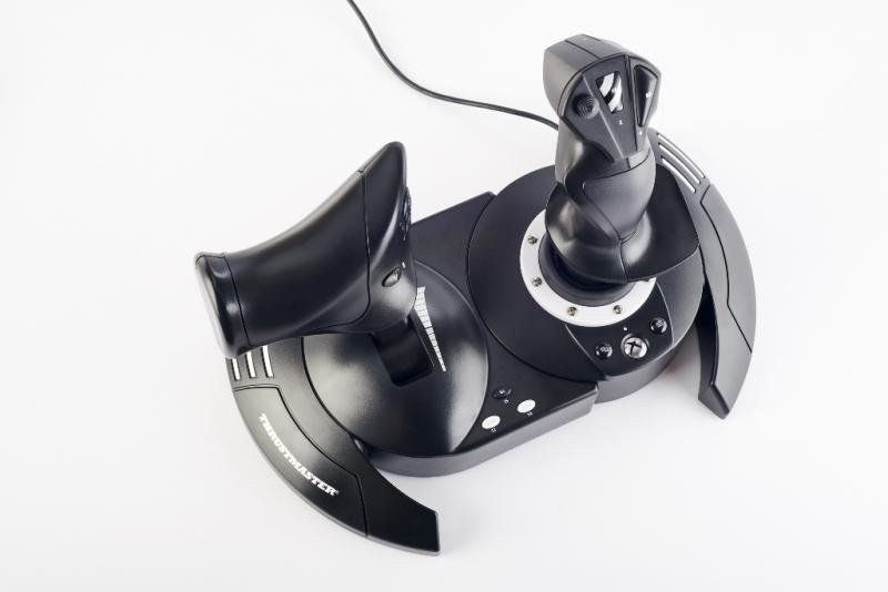 Thrustmaster T-Flight Hotas One USB Joystick és Gázkar Black