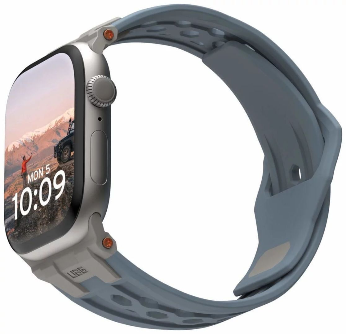 UAG Monarch Strap Apple Watch 49mm/45mm/44mm/42mm Cloud blue/Titanium UAG Monarch Strap Apple Watch 49mm/45mm/44mm/42mm Cloud blue/Titanium