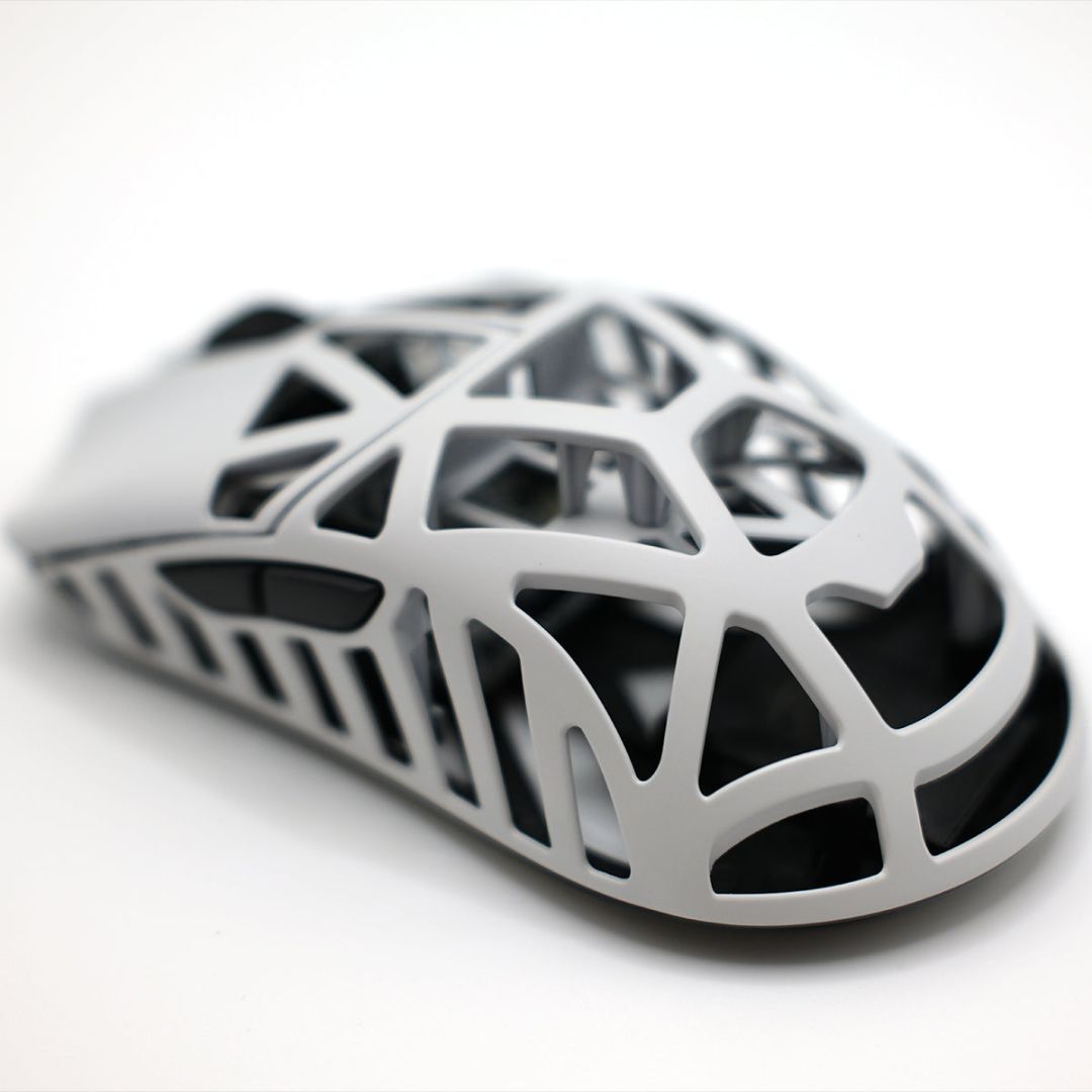 WLMouse Beast X Max Wireless Mouse Metalic Silver WLMouse Beast X Max Wireless Mouse Metalic Silver