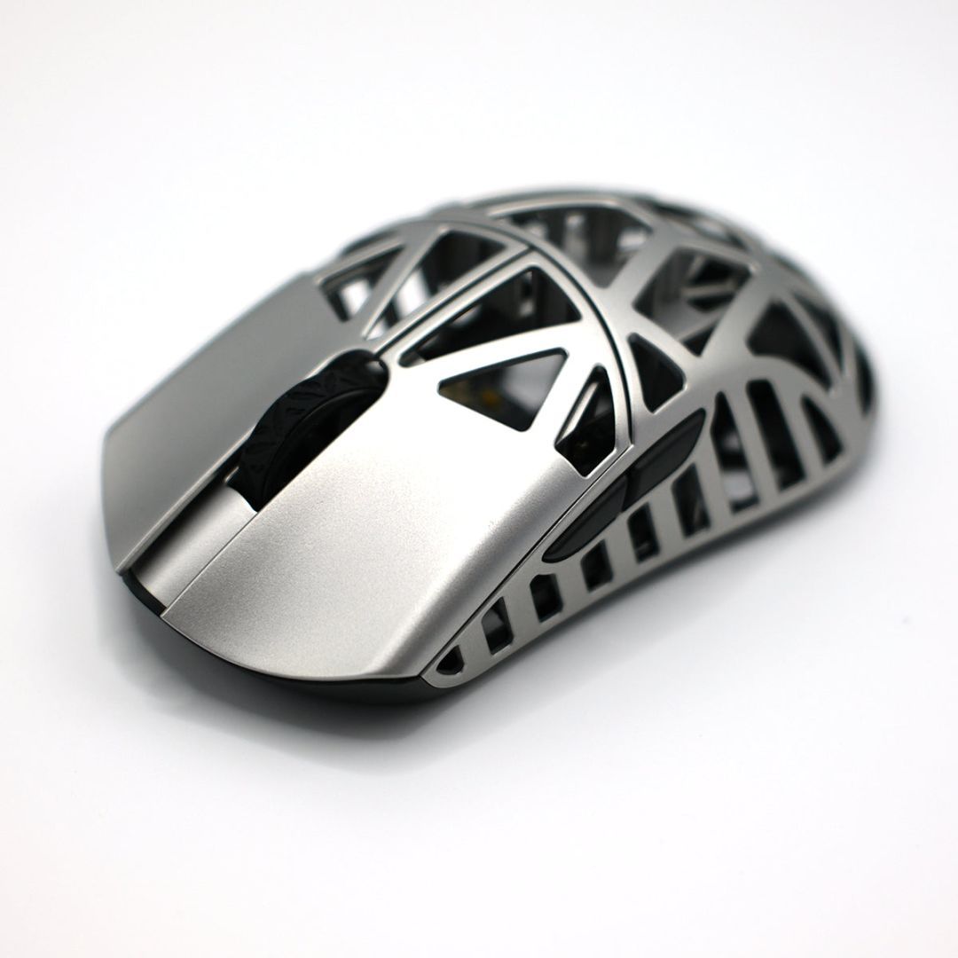 WLMouse Beast X Max Wireless Mouse Metalic Silver WLMouse Beast X Max Wireless Mouse Metalic Silver