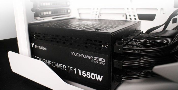 Thermaltake 1550W 80+ Titanium Toughpower TF1 Thermaltake 1550W 80+ Titanium Toughpower TF1