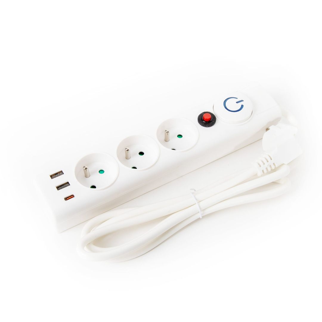 Platinet Hálózati Elosztó Kapcsolóval 3DIN 1,5m White Platinet Hálózati Elosztó Kapcsolóval 3DIN 1,5m White