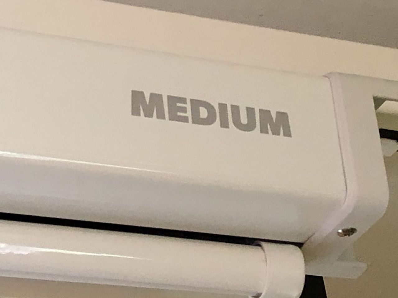 Medium Rollo Matt White 305x229cm Format 4:3 Medium Rollo Matt White 305x229cm Format 4:3