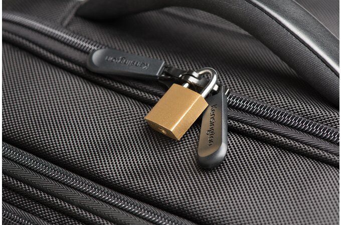 Kensington Contour 2.0 17" Pro Overnight Laptop Spinner Black Kensington Contour 2.0 17" Pro Overnight Laptop Spinner Black