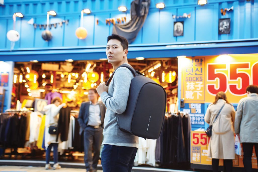 XD DESIGN Bobby Hero Regular Anti-theft Backpack Black XD DESIGN Bobby Hero Regular Anti-theft Backpack Black