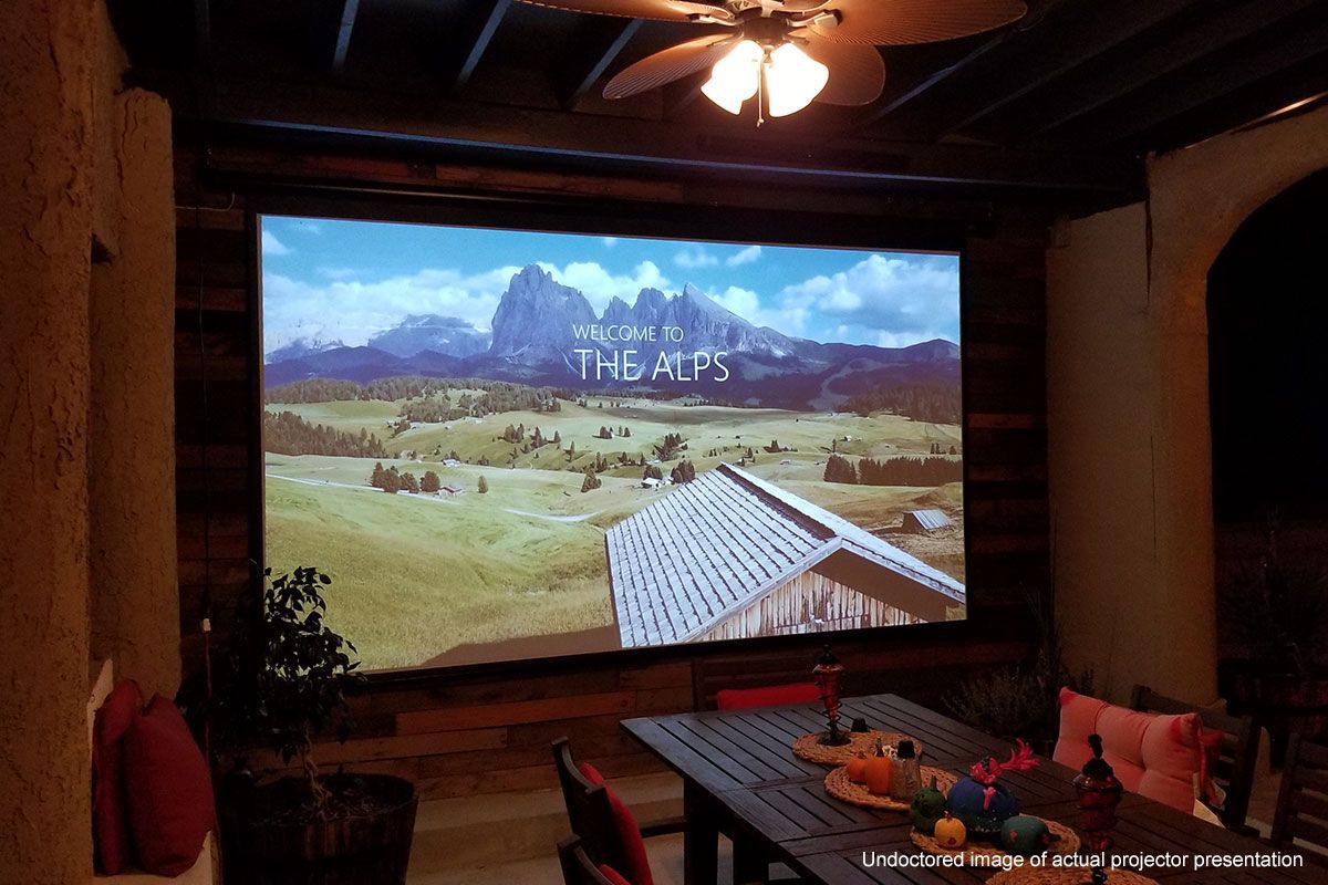 EliteScreen ELECTRIC90X Motoros 193x121 cm Format 16:10 EliteScreen ELECTRIC90X Motoros 193x121 cm Format 16:10