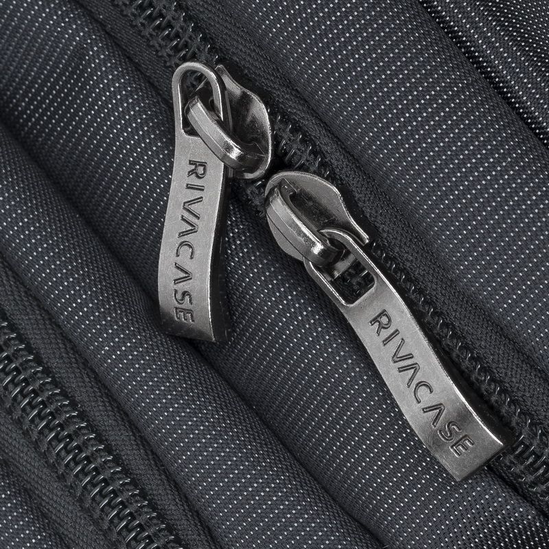 RivaCase 8257 Full Size 17,3" Laptop bag Black RivaCase 8257 Full Size 17,3" Laptop bag Black