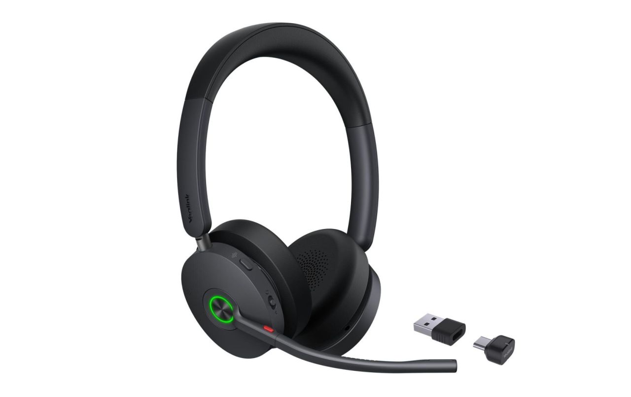 Yealink BH74 Dual UC USB-C/A Bluetooth Headset Black Yealink BH74 Dual UC USB-C/A Bluetooth Headset Black