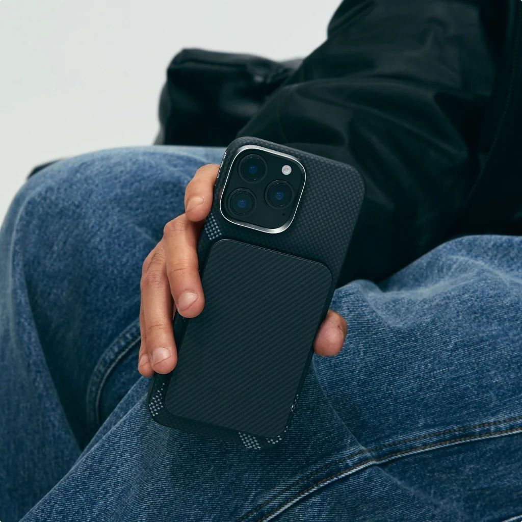 Pitaka Tactile Woven Case iPhone 16 Pro Re-TROS Refining Pitaka Tactile Woven Case iPhone 16 Pro Re-TROS Refining