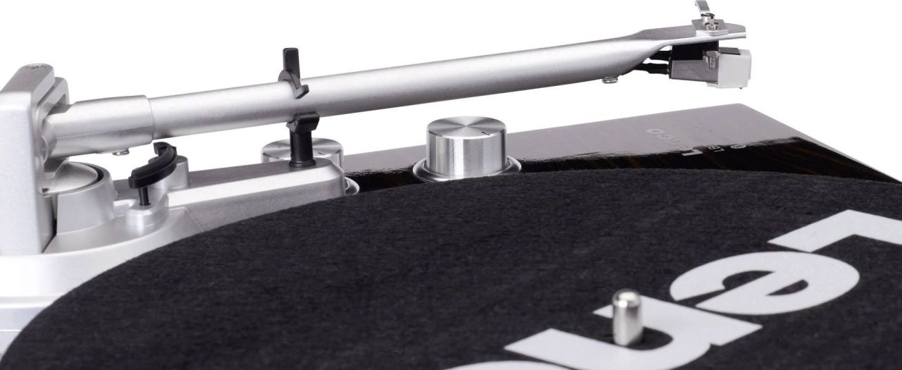 Lenco LBT-188 Ékszíj hajtású Lemezlejátszó Walnut Lenco LBT-188 Ékszíj hajtású Lemezlejátszó Walnut